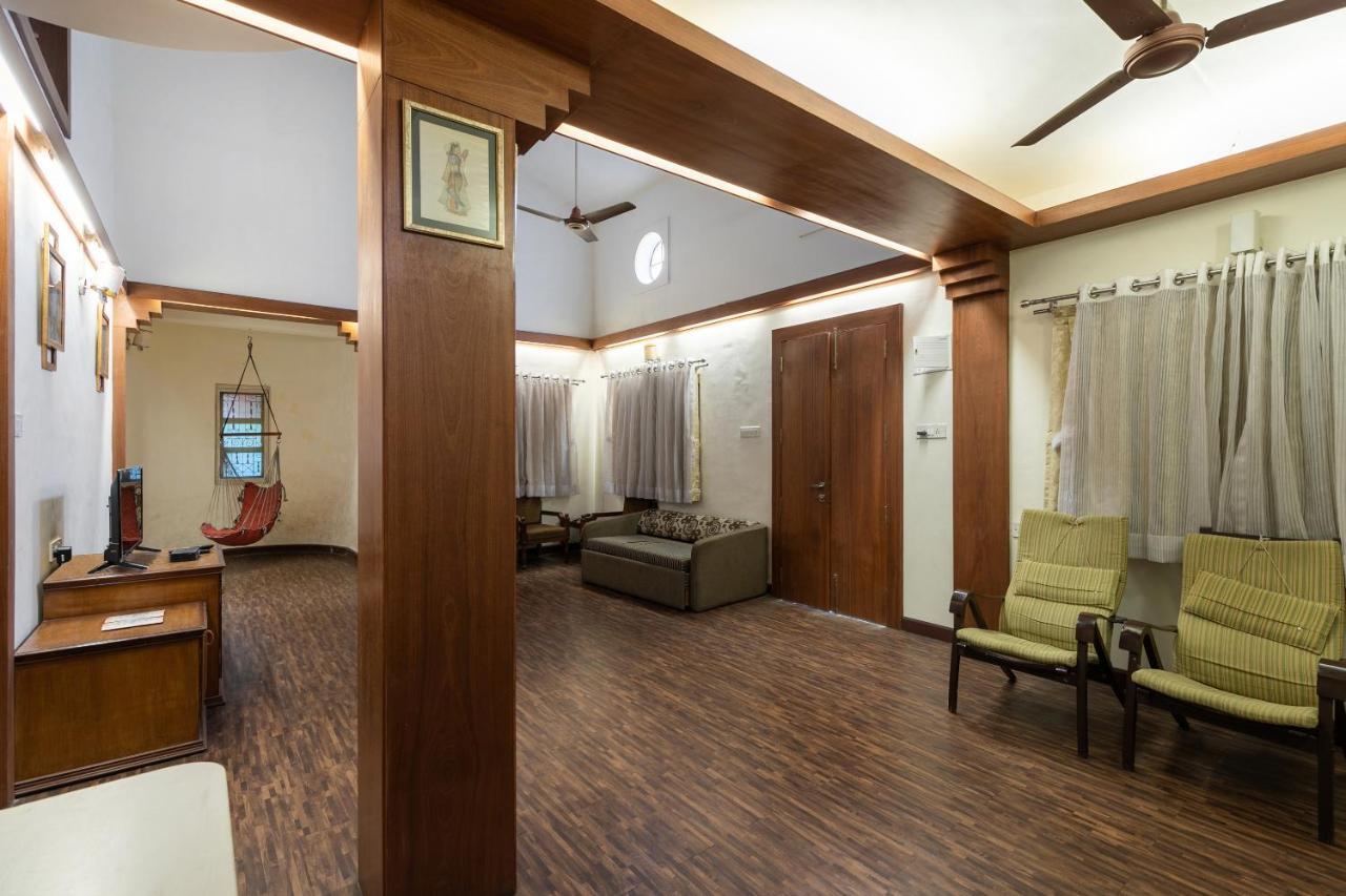 Capital O 47539Capital O Umbergaon Club Hotel Umargām Eksteriør billede