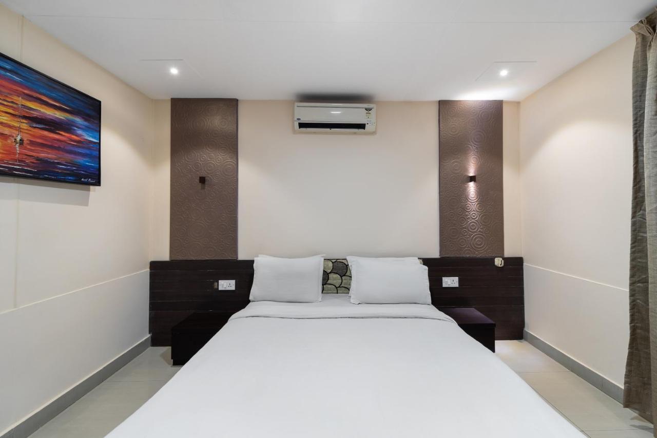Capital O 47539Capital O Umbergaon Club Hotel Umargām Eksteriør billede