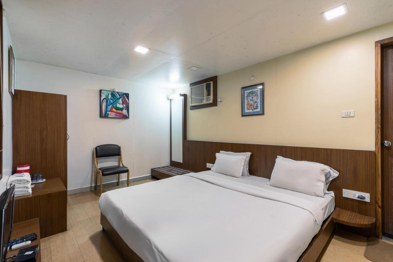 Capital O 47539Capital O Umbergaon Club Hotel Umargām Eksteriør billede